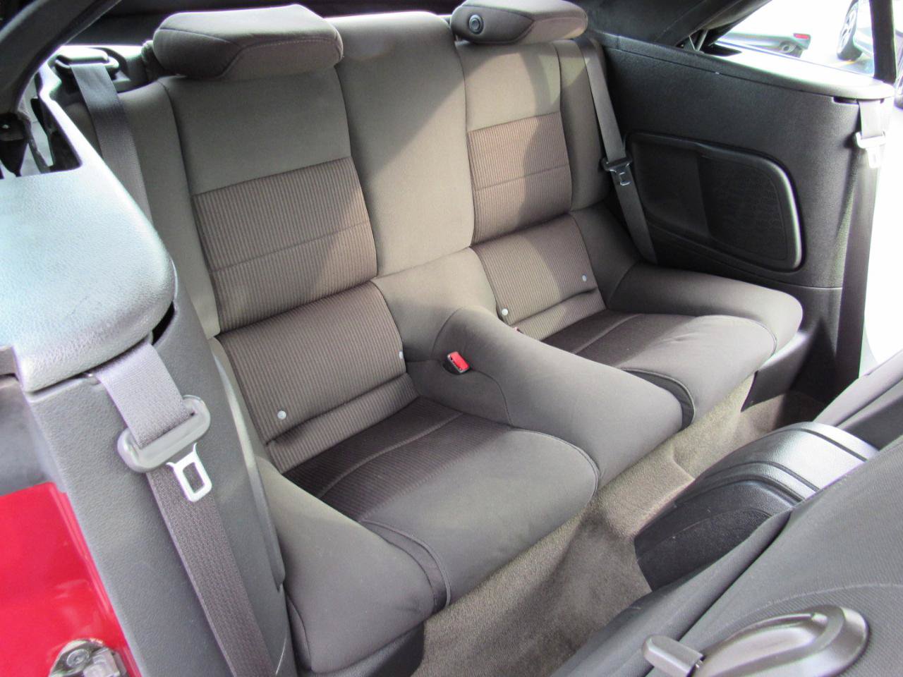 Used 2014 Ford Mustang Convertible RWD image 23