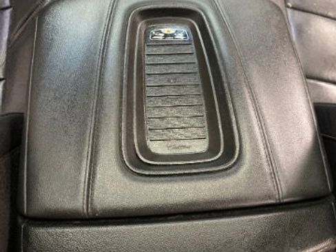 Used 2018 Cadillac Escalade ESV Luxury image 30