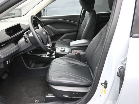 Used 2023 Ford Mustang Mach-E Premium image 21