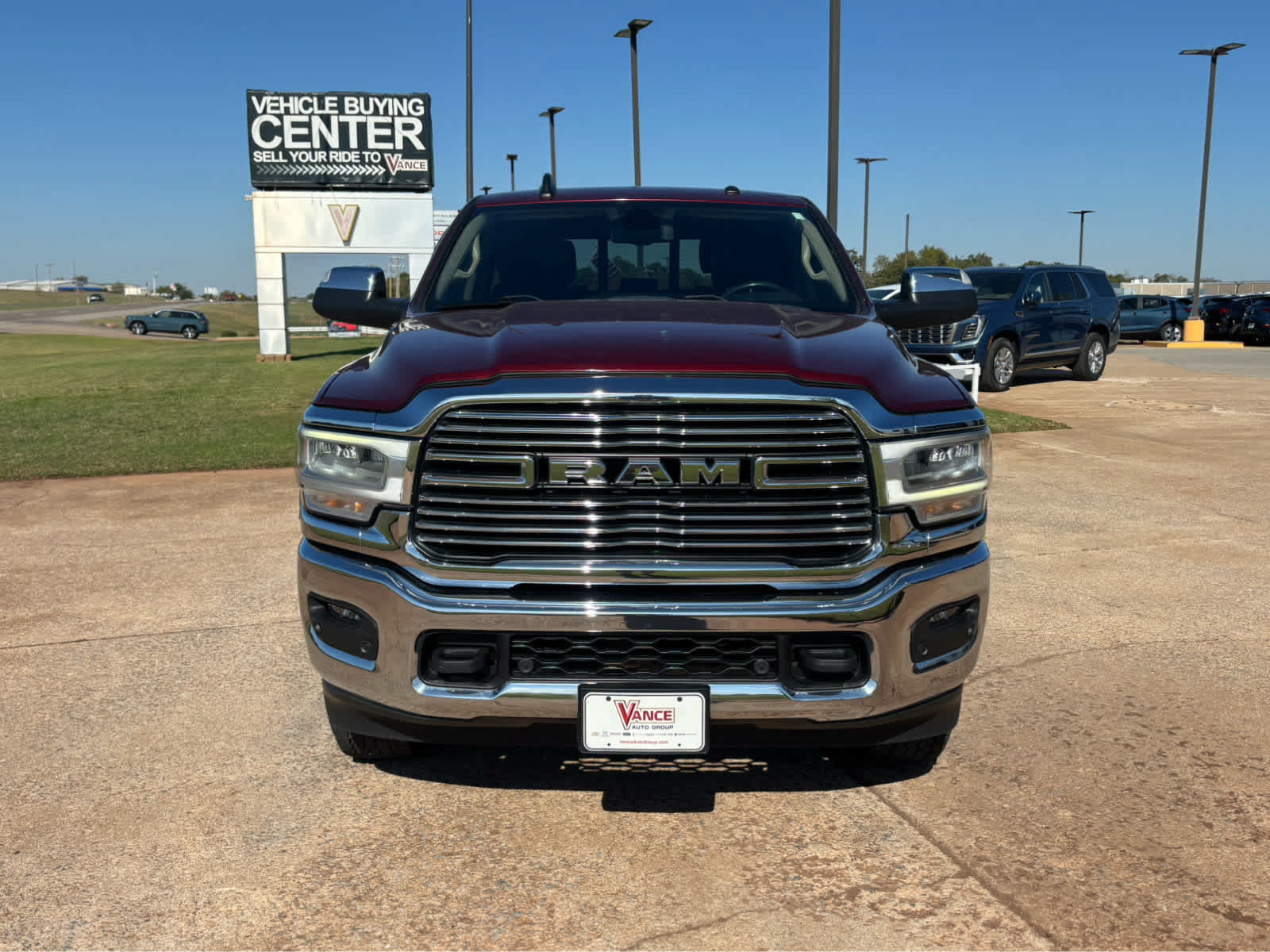 Used 2022 RAM 2500 Laramie AWD/4WD image 2