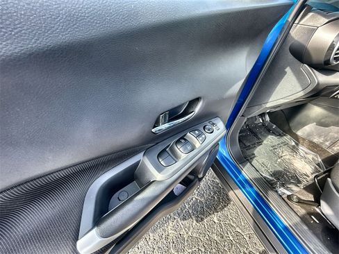 Used 2024 Nissan Kicks SV image 19