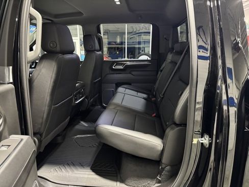 Used 2025 Chevrolet Silverado 2500 LTZ w/ LTZ Premium Package image 8