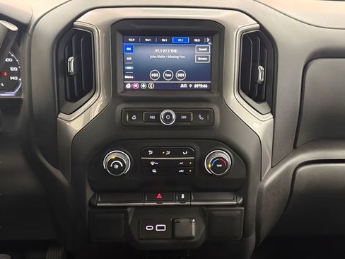 Used 2023 Chevrolet Silverado 2500 Custom w/ Infotainment Package AWD/4WD image 24