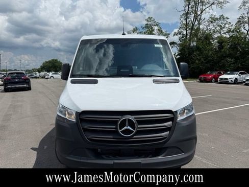 Used 2026 Mercedes-Benz Sprinter 2500 image 2