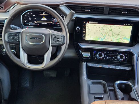 Used 2025 GMC Sierra 2500 Denali w/ Denali Reserve Package image 28