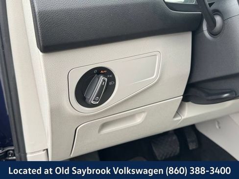 Used 2022 Volkswagen Tiguan SE w/ Panoramic Sunroof Package AWD/4WD image 39
