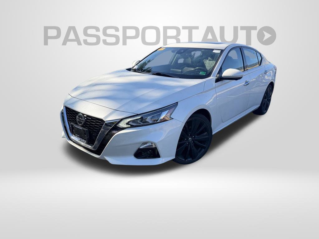 Used 2019 Nissan Altima 2.5 Platinum FWD image 1