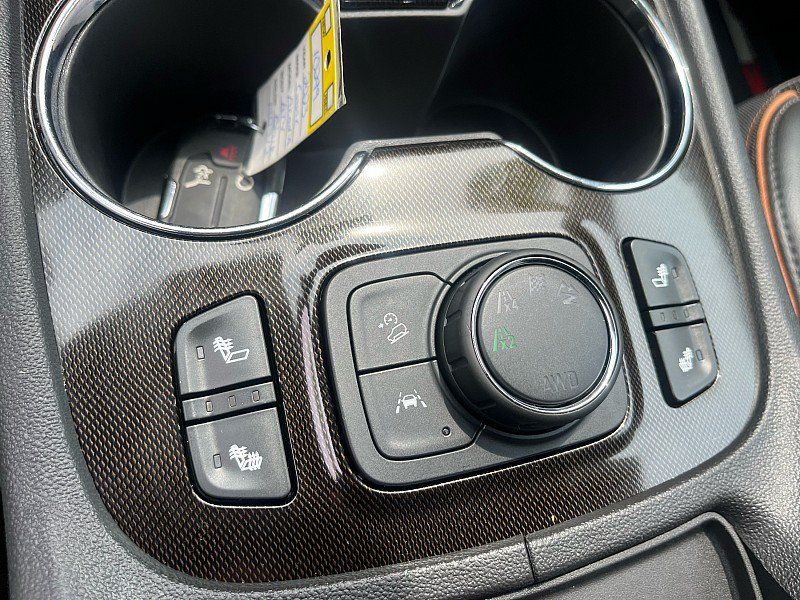 Used 2023 GMC Acadia AT4 AWD/4WD image 27