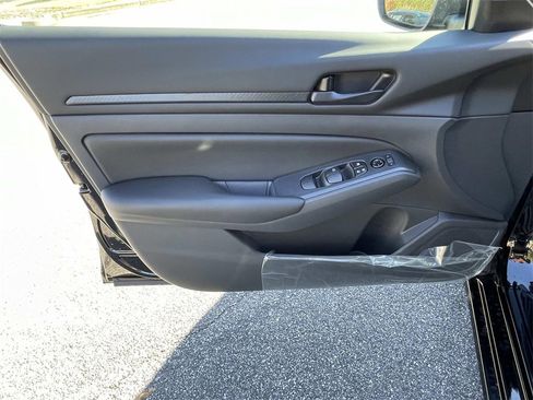 New 2025 Nissan Altima 2.5 S image 10