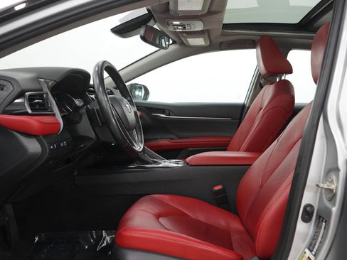 Used 2019 Toyota Camry XSE FWD image 20