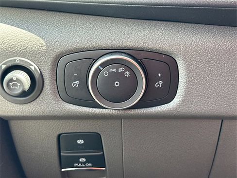 New 2025 Ford Transit 250 148 Medium Roof image 22