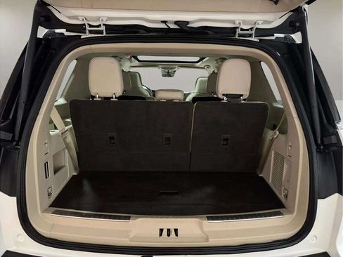 Certified 2021 Lincoln Navigator Reserve AWD/4WD image 30
