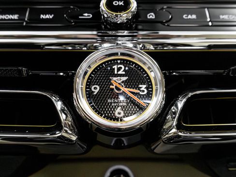 Used 2021 Bentley Flying Spur W12 image 73