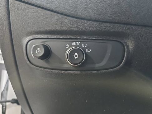 Used 2022 Chevrolet Equinox LT AWD/4WD image 25