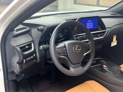 New 2026 Lexus UX 300h AWD image 39