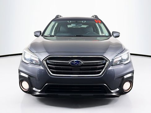 Used 2019 Subaru Outback 2.5i Limited image 3