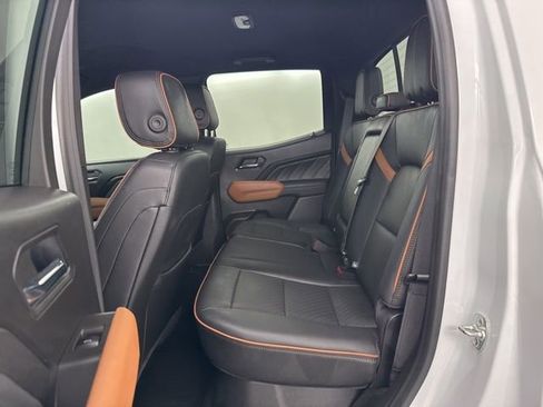 Used 2025 GMC Canyon AT4 w/ Nightfall Edition image 16