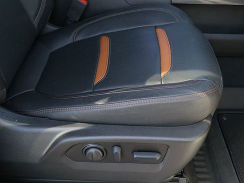 Certified 2022 GMC Sierra 2500 AT4 w/ AT4 Premium Plus Package AWD/4WD image 32