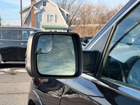 Used 2019 RAM 1500 Limited image 16