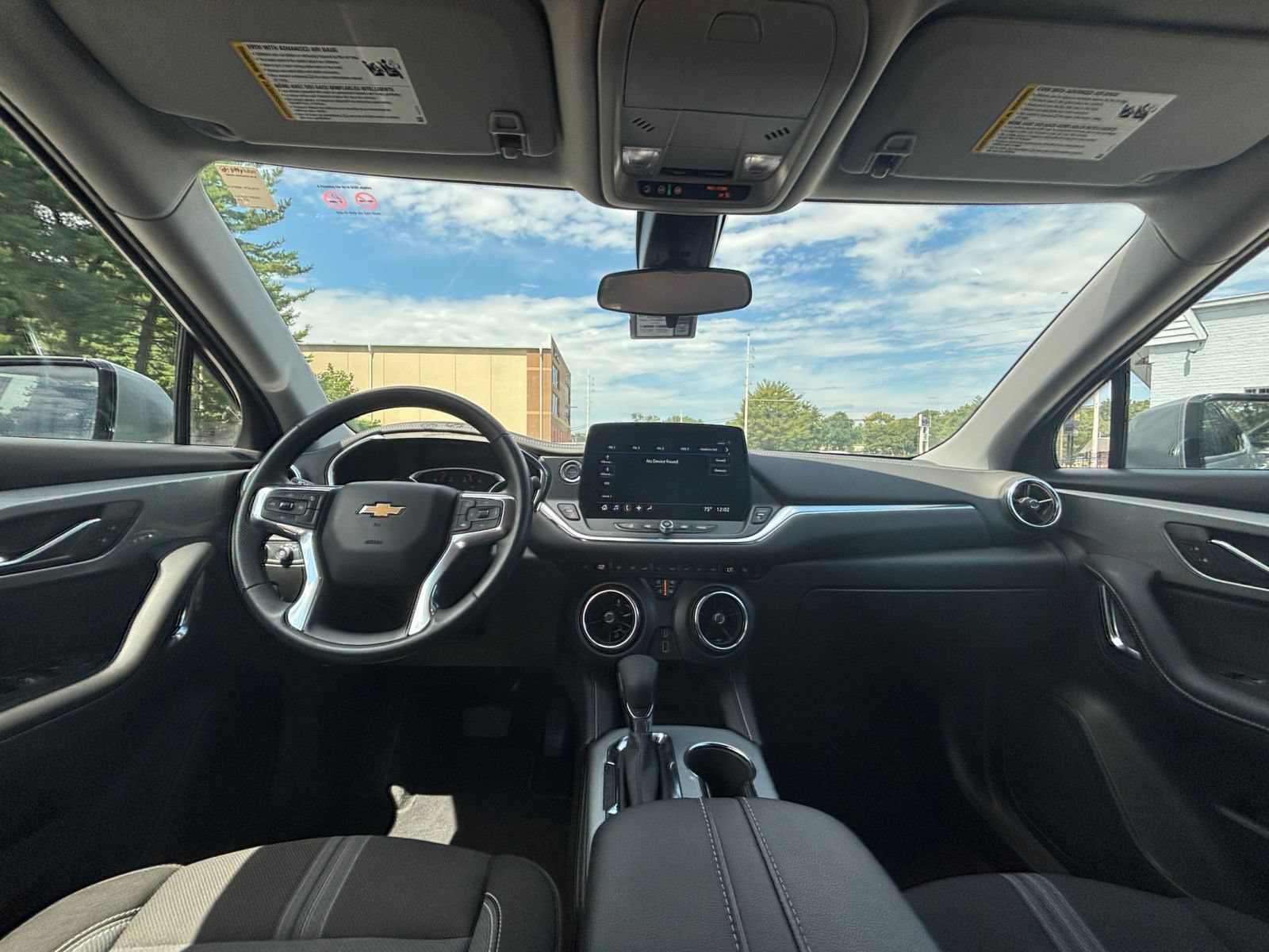 Used 2026 Chevrolet Blazer LT AWD/4WD image 33