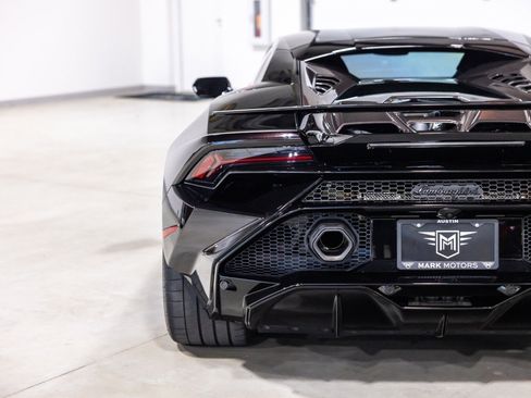 Used 2024 Lamborghini Huracan Tecnica RWD image 14