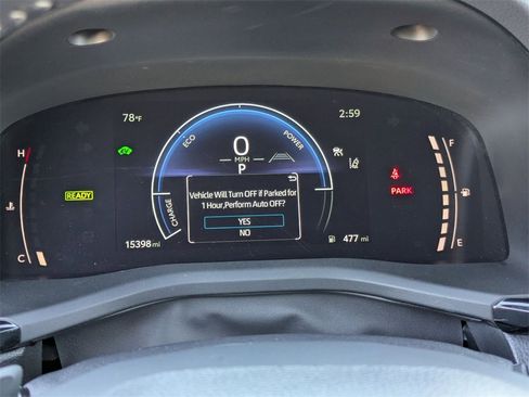 Used 2025 Toyota Camry SE image 19