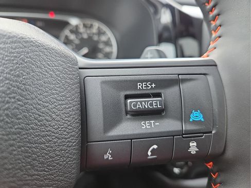 New 2026 Nissan Pathfinder SV image 18