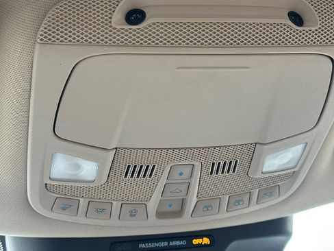 Used 2023 Ford Expedition Max Limited image 24