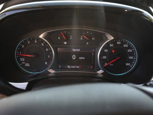 Used 2021 Chevrolet Traverse LT FWD image 15