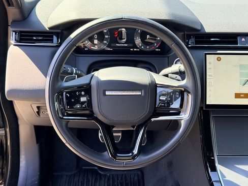 Used 2025 Land Rover Range Rover Velar Dynamic SE image 20