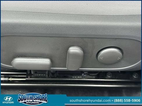 Certified 2025 Hyundai Kona SEL AWD/4WD image 21