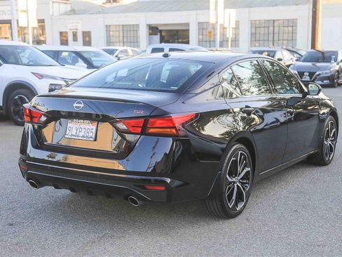 Used 2024 Nissan Altima 2.5 SR image 8