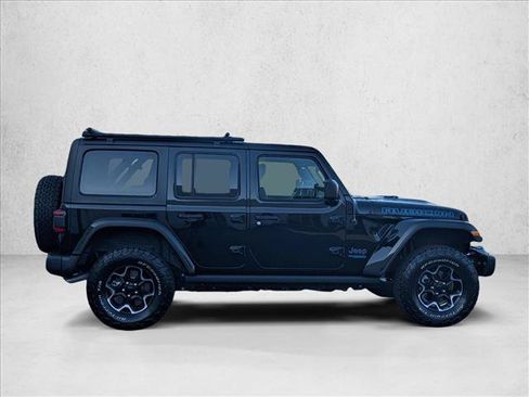 Used 2022 Jeep Wrangler Unlimited Rubicon 4xe w/ Steel Bumper Group AWD/4WD image 6