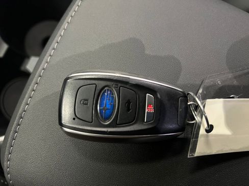 Used 2025 Subaru Outback Limited XT image 32