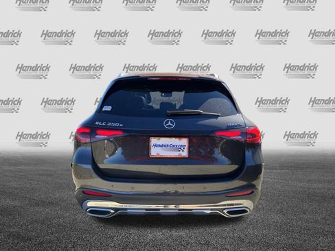 Used 2025 Mercedes-Benz GLC 350e 4MATIC image 8