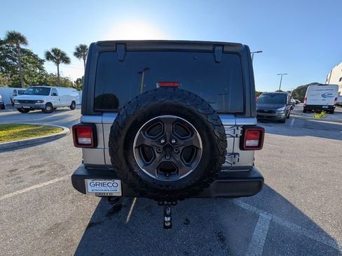 Used 2020 Jeep Wrangler Unlimited Sport S image 11