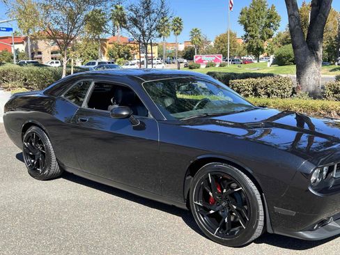 Used 2010 Dodge Challenger SRT8 w/ SRT Option Group II image 41