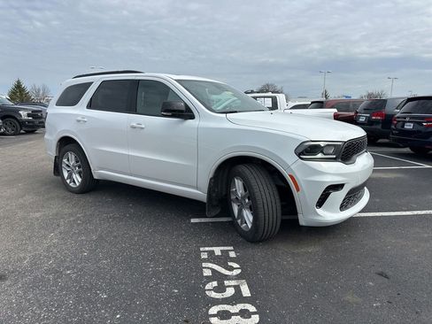 Used 2024 Dodge Durango GT image 13