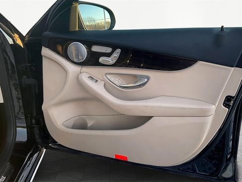 Used 2021 Mercedes-Benz C 300 Sedan w/ Premium Package image 30