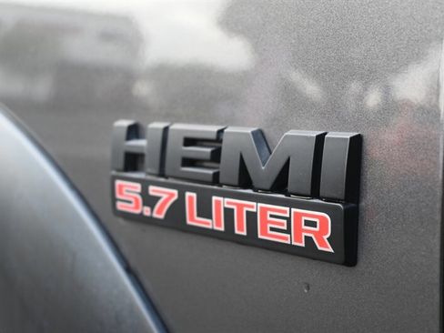 Used 2018 RAM 1500 Rebel image 16