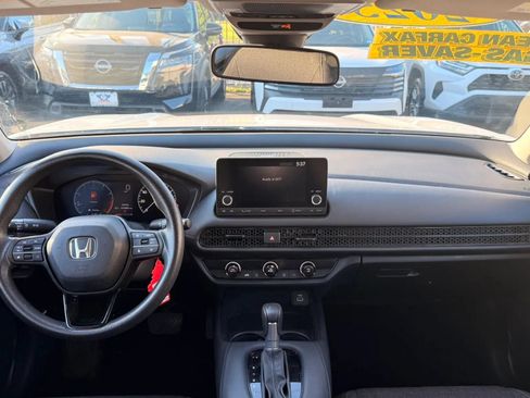 Used 2025 Honda HR-V LX image 15
