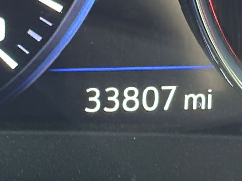 Used 2024 Chevrolet Malibu LT image 34