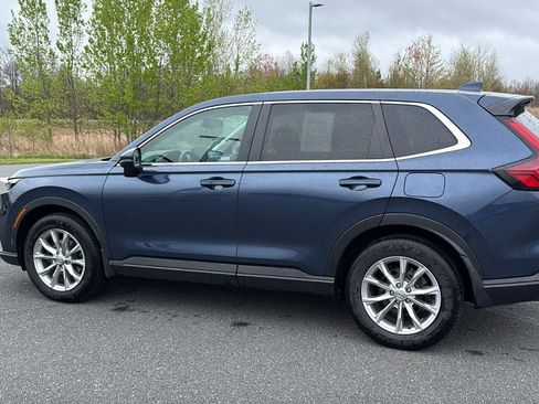 Used 2023 Honda CR-V EX image 11