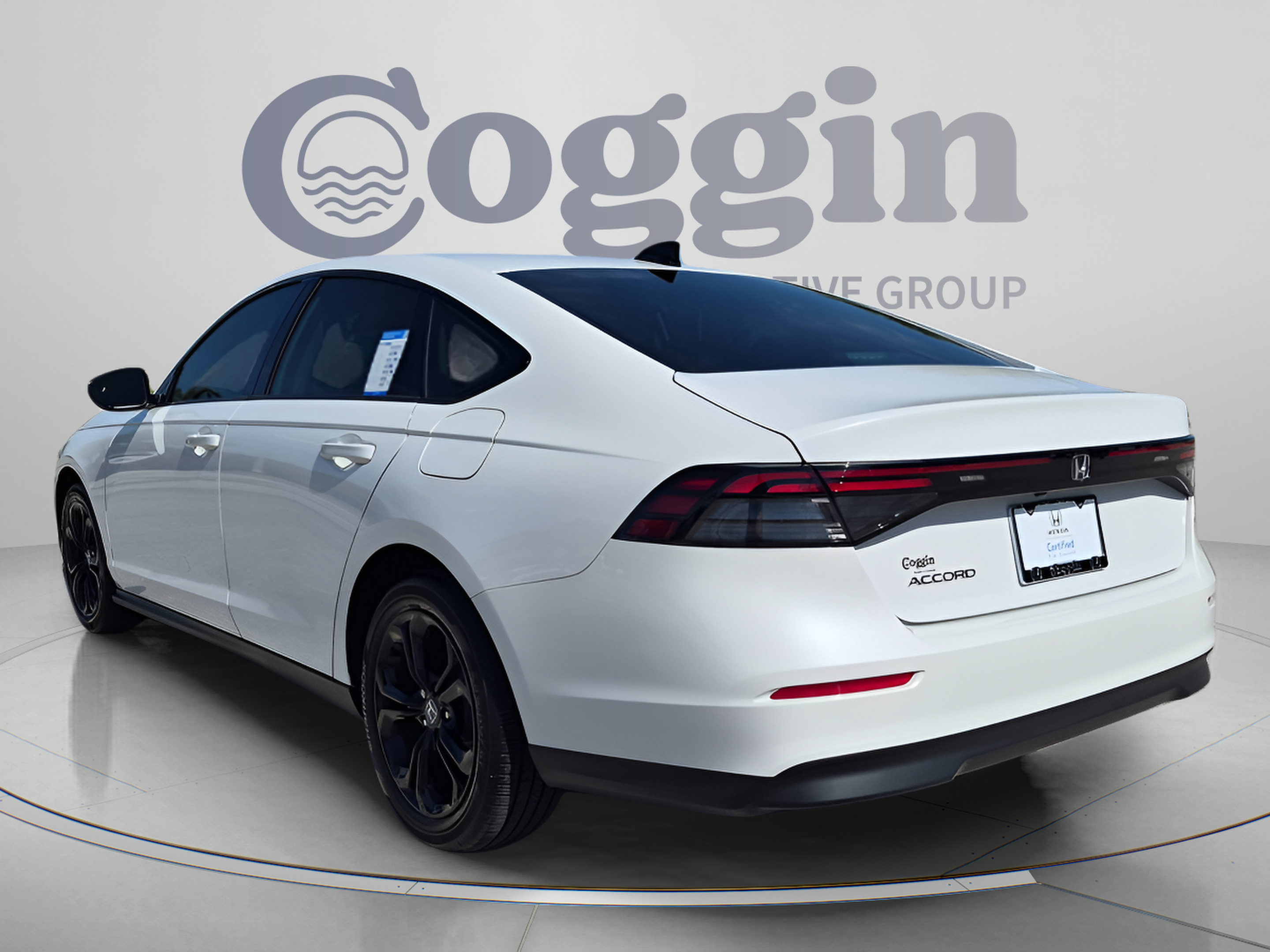 Certified 2025 Honda Accord SE image 4