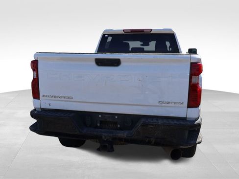 Used 2024 Chevrolet Silverado 2500 Custom w/ Custom Value Package AWD/4WD image 17