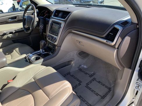 Used 2014 GMC Acadia Denali image 43