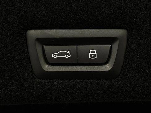 Certified 2023 BMW 760i xDrive w/ Executive Package image 6