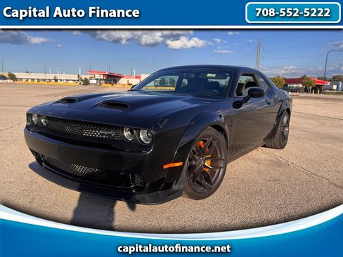 Used 2019 Dodge Challenger SRT Hellcat Redeye image 1