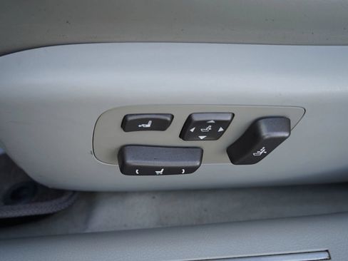 Used 2011 Lexus LS 460 RWD image 13