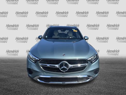 Certified 2025 Mercedes-Benz GLC 300 image 3